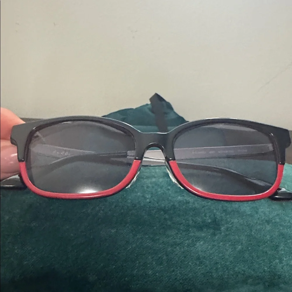 Gucci Vintage Sherry Line Titan Sunglasses w/Contemporary Accessories EVC